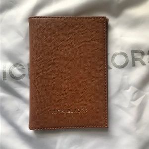 Michael Kors passport cover